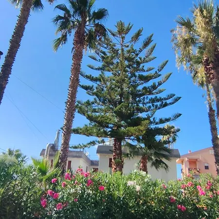 Eumar Appartement *